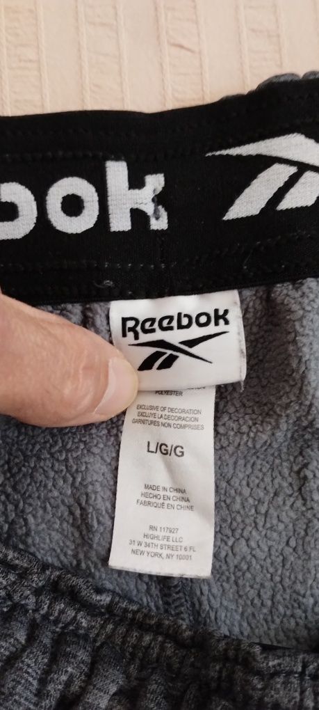 REEBOK мъжко долнище размер L
