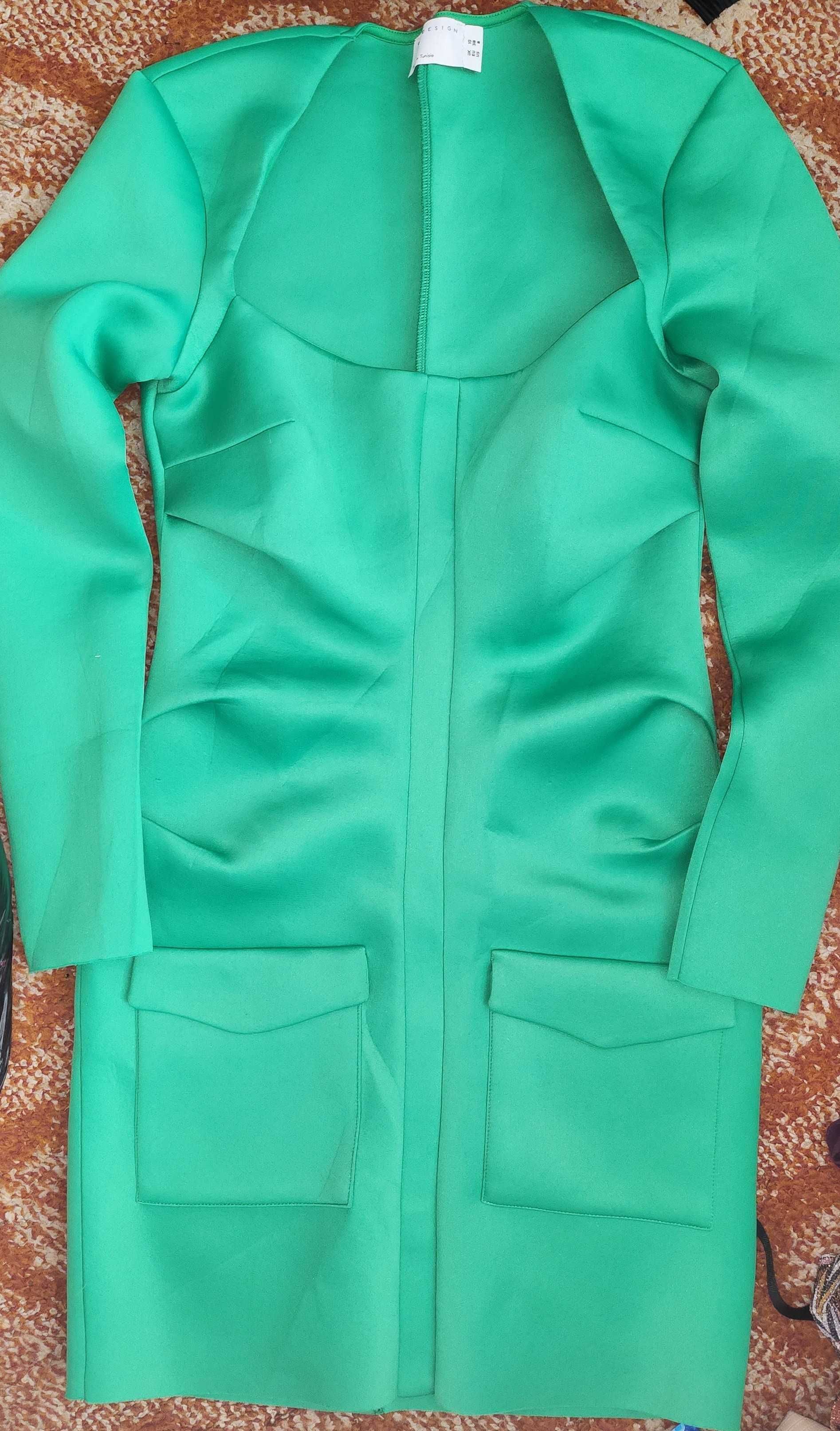 Ефектна рокля Asos
