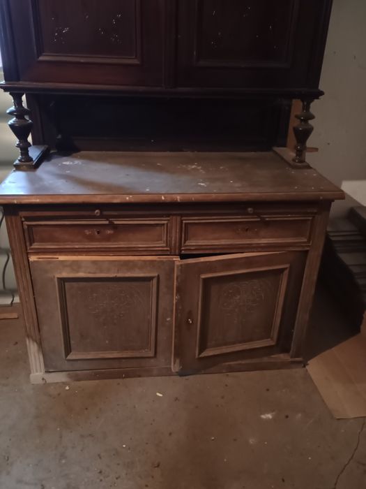 Credenț început de secol 20