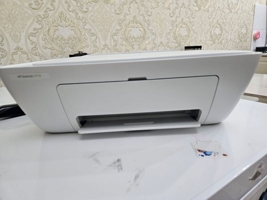 Продам принтер HP DeskJet 2710