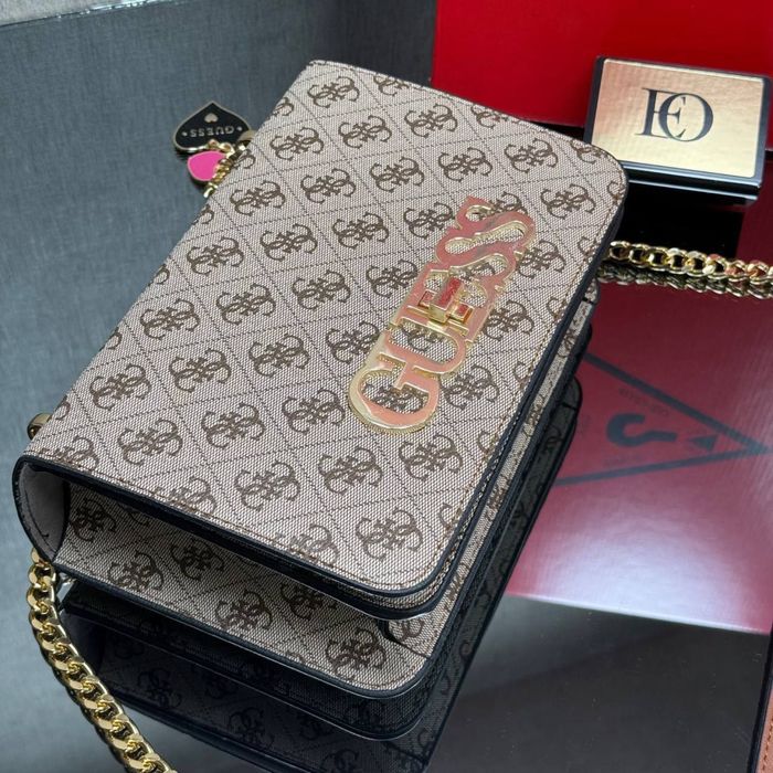 Geanta guess de umar