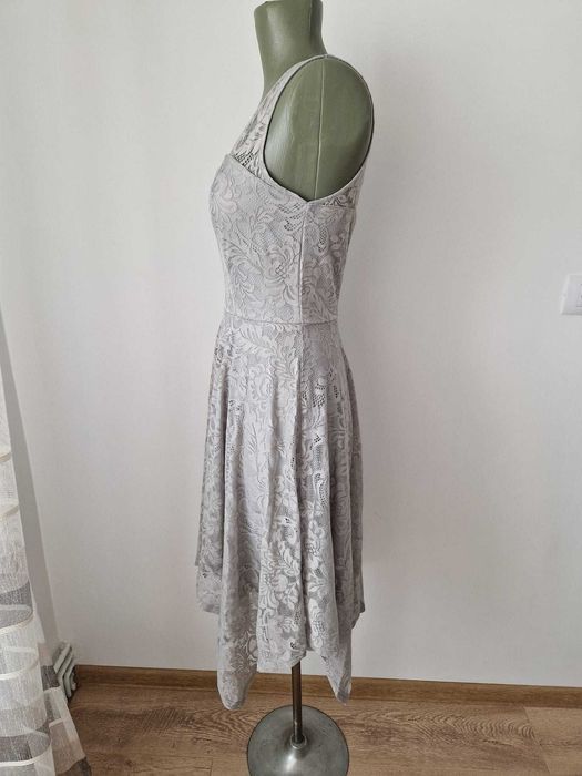 Rochie gri, de petrecere, mărimea M, noua