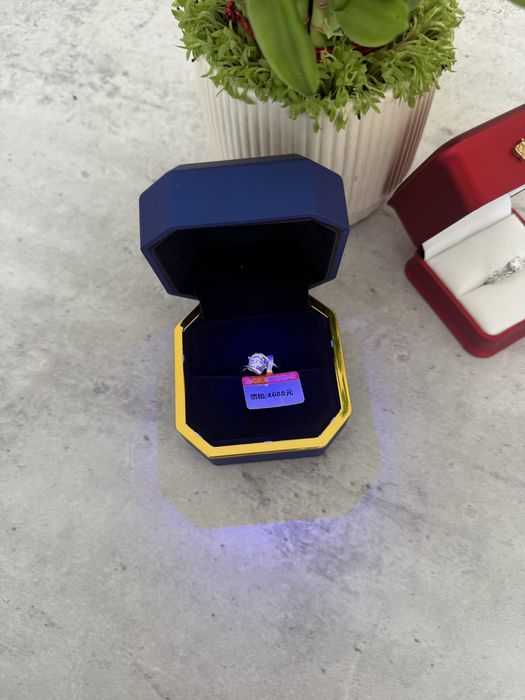 Olmos uzu sotiladi karobkasi bonus