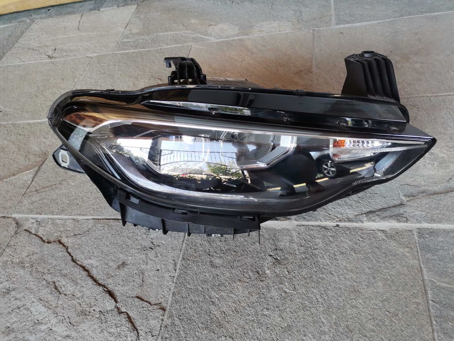 Десен Фaр заbFiat/Tipo /Фият Типо 2016--2022 LED! Оригинален