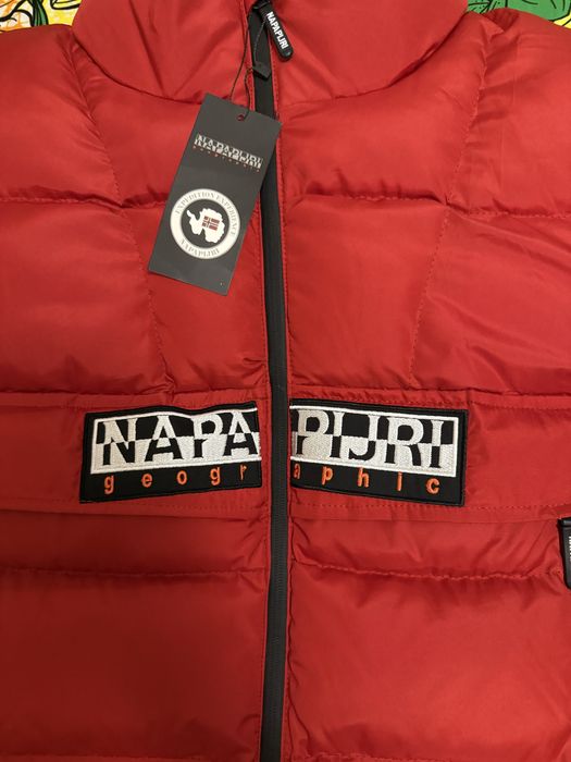 Vand geaca barbati de la s pana la xl 350lei usor neg