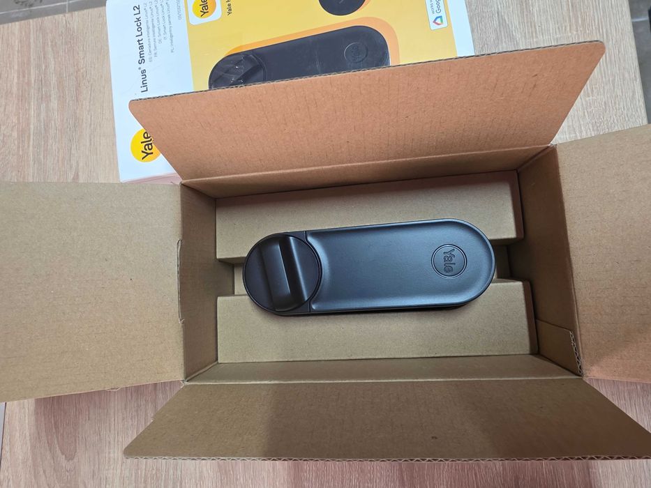 Incuietoare inteligenta WiFi Yale Linus L2