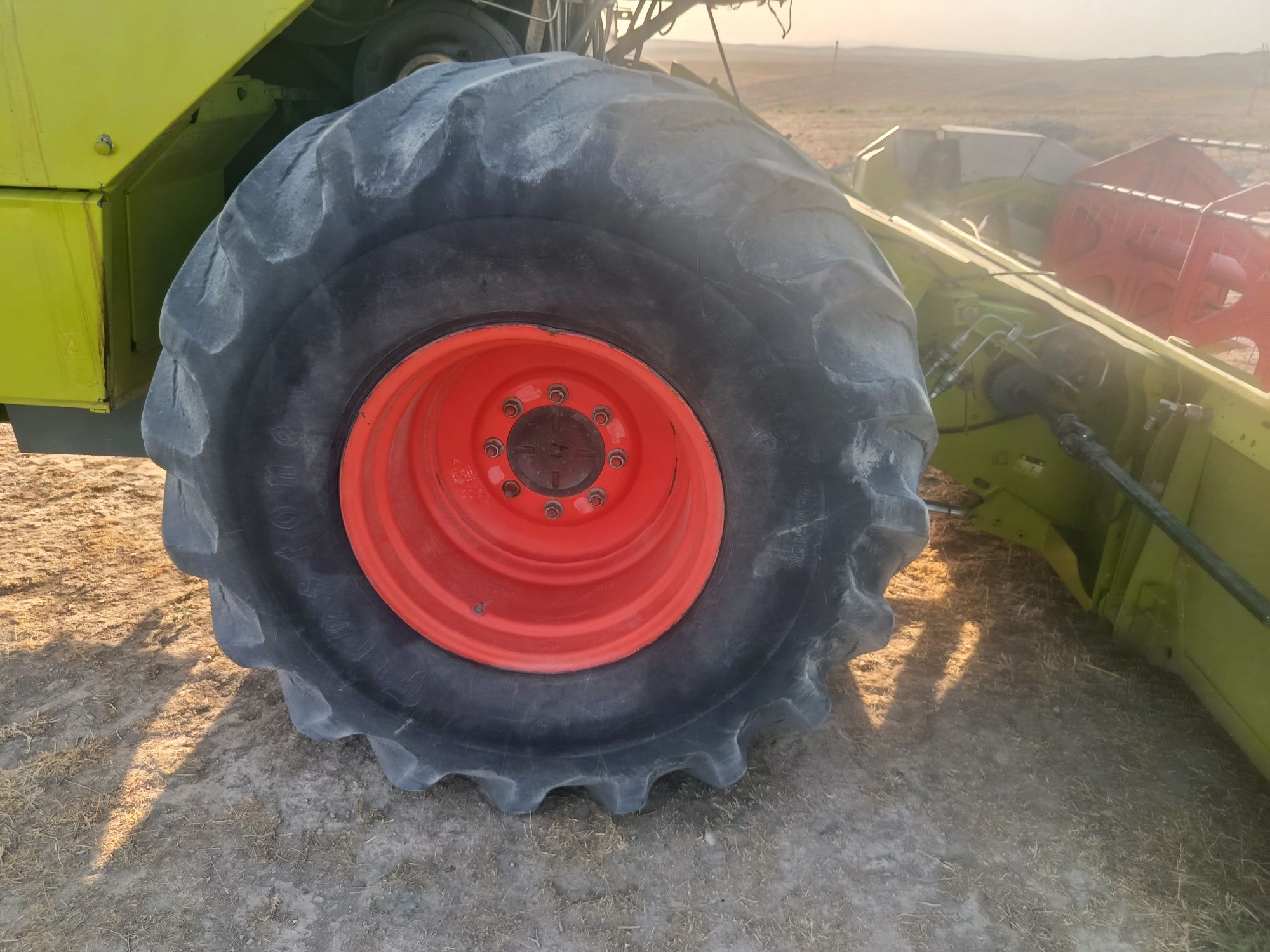 Claas dominator 130!