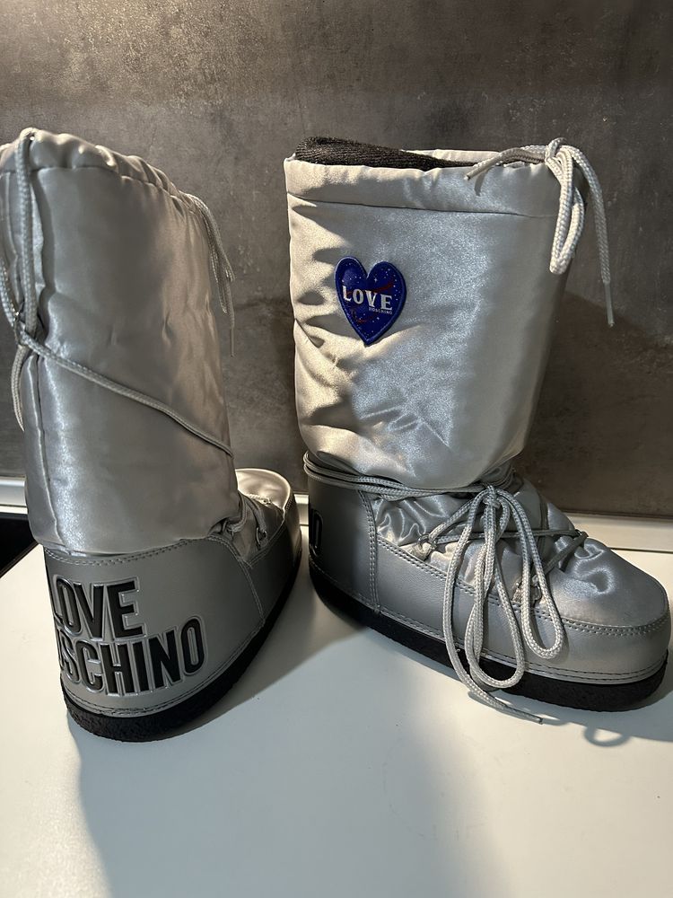 Апрески LOVE Moschino