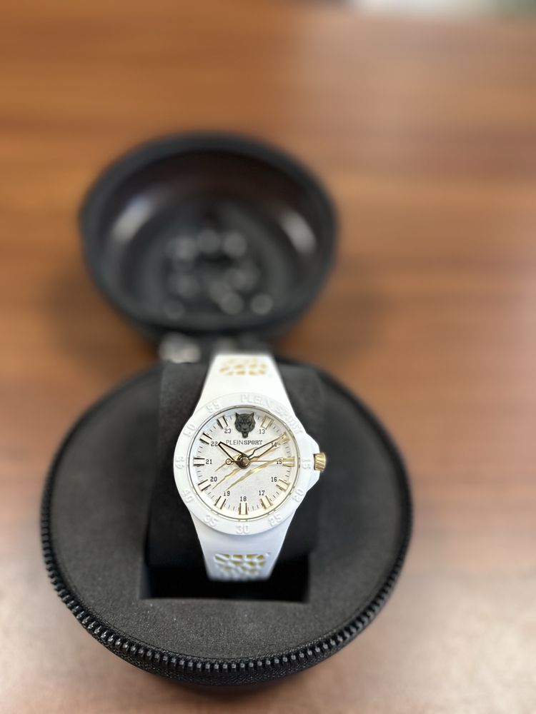 Оригинален часовник Plein Sport PSBBA0323 – нов, с кутия