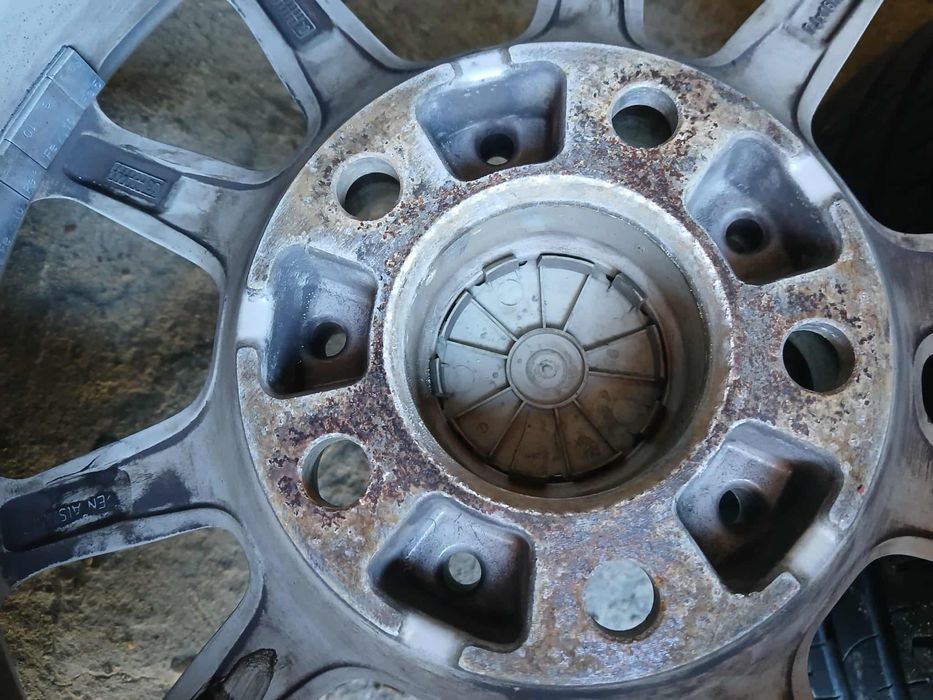 Гуми с джанти 16