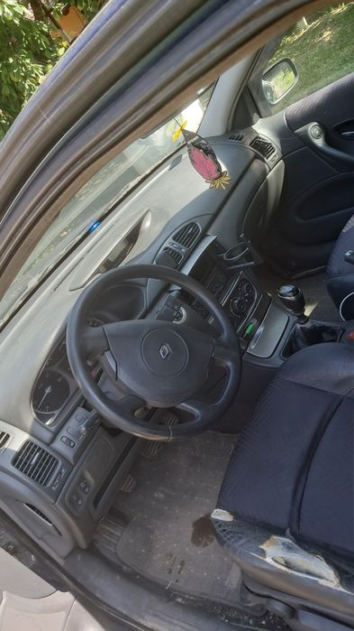 Vând Renault laguna 2 2004