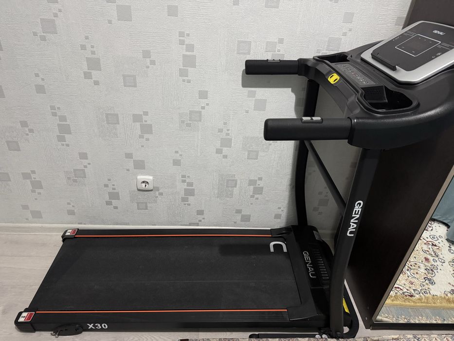 Продам беговую дорожку