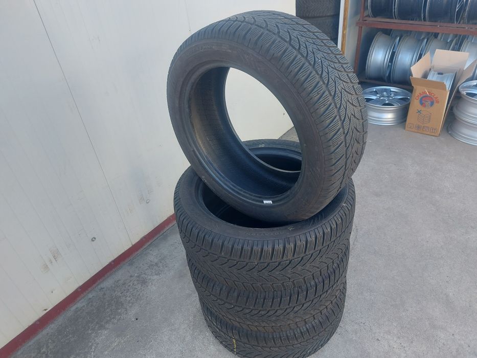125 lei bucata! Set anvelope M+S/IARNA 225 50 17 Dunlop