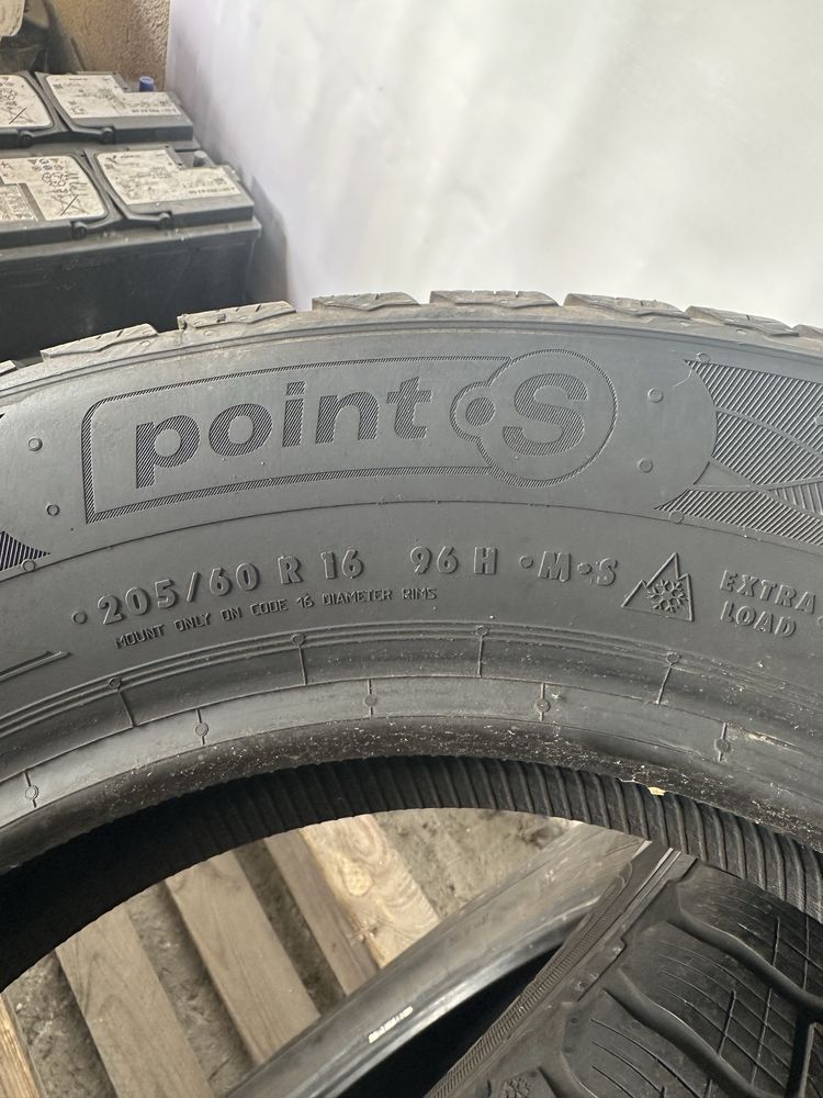 205/60/16 Point S dot22