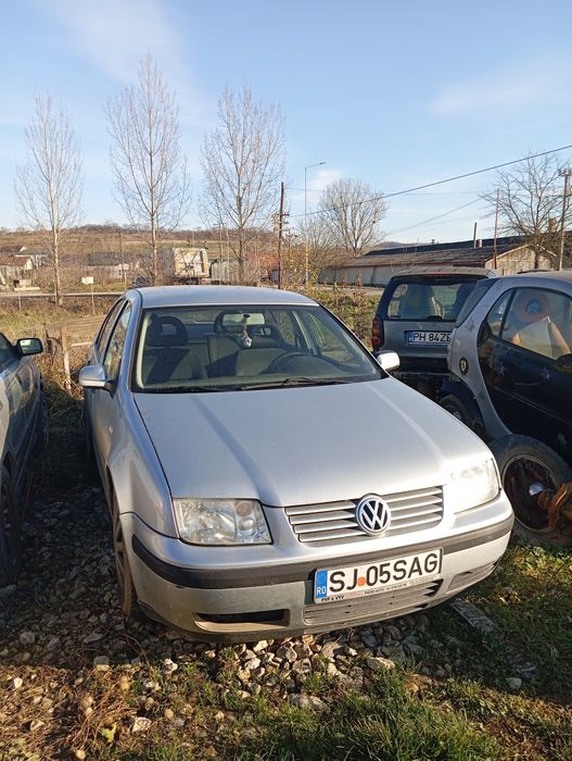 Vând wv Bora 1.6 16 valve an 2002