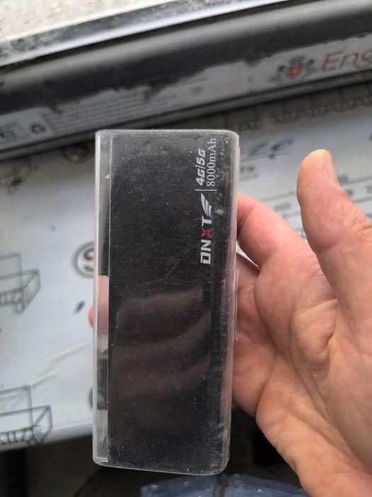 Wifi choʻntak va pover bank