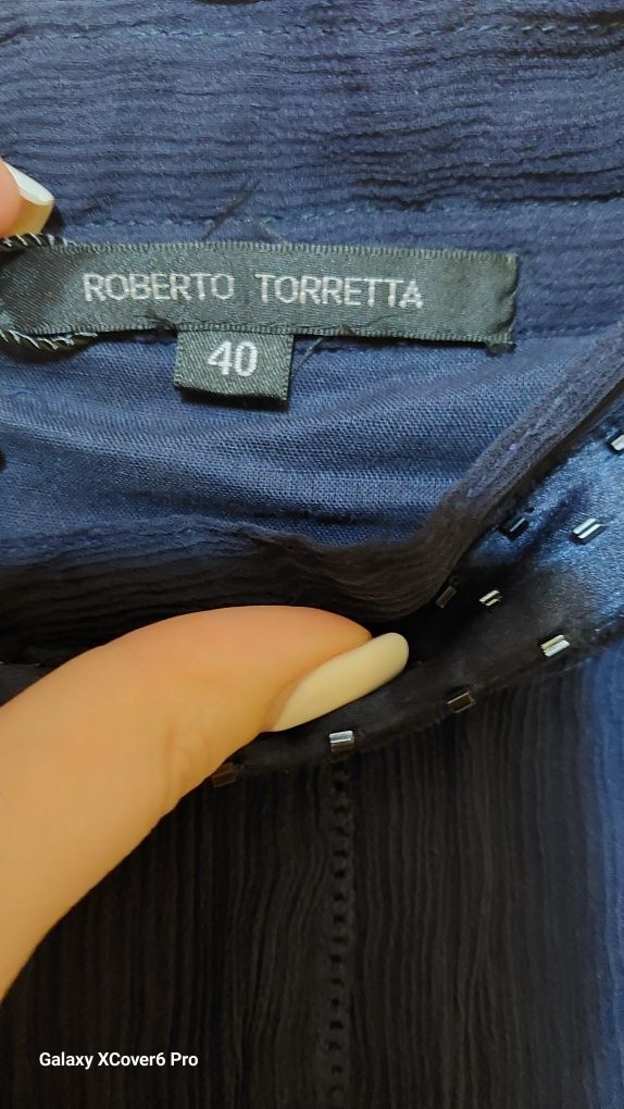Пола ROBERTO TORRETTA. 100%коприна. размер М. Нова.