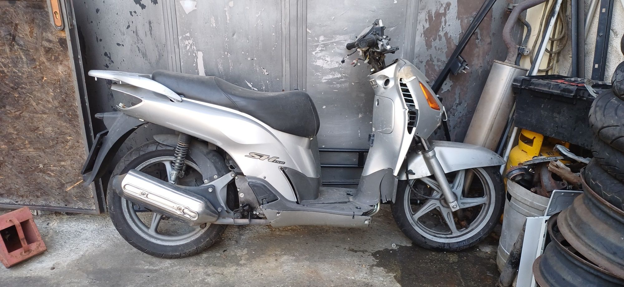 Piese scuter Honda SH 150 - numai piese!