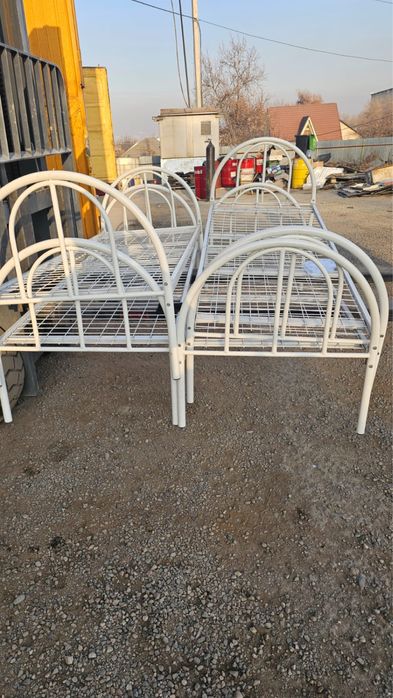 Продам железные кровати