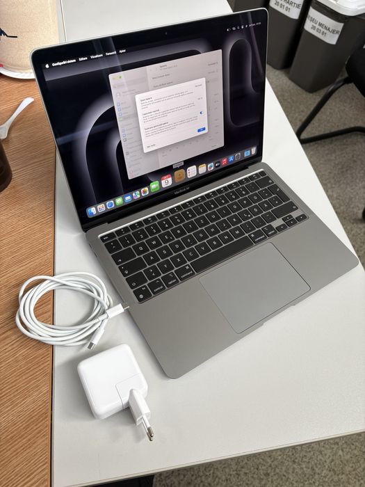 Macbook Air M1 13.3” 2021 512Gb SSD - 4 incarcari