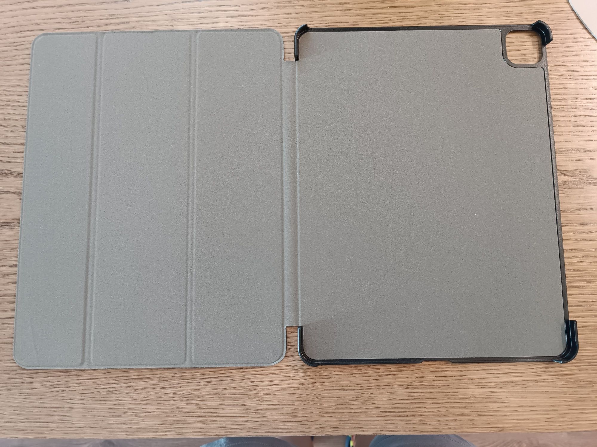 Сгъваем калъф за iPad Air 13"- нов