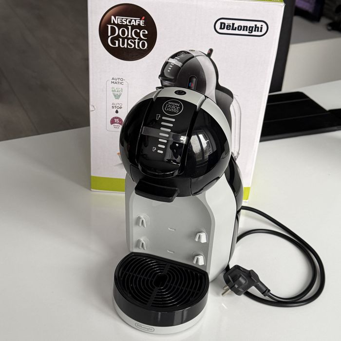 Кафемашина с капсули DeLonghi Mini Me