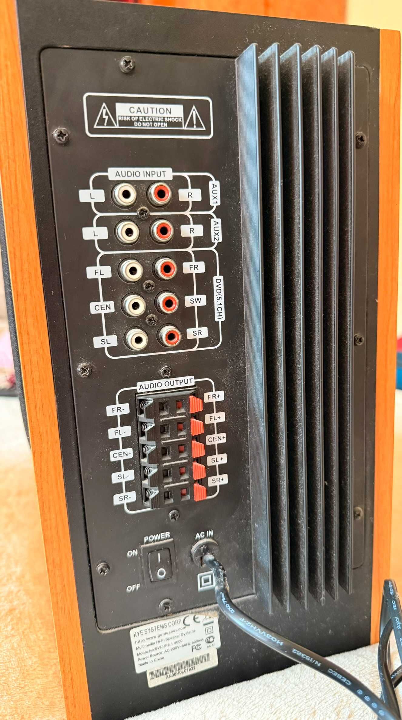 Boxe Genius  SW-HF5.1 4000 – Ca noi, complet echipat
