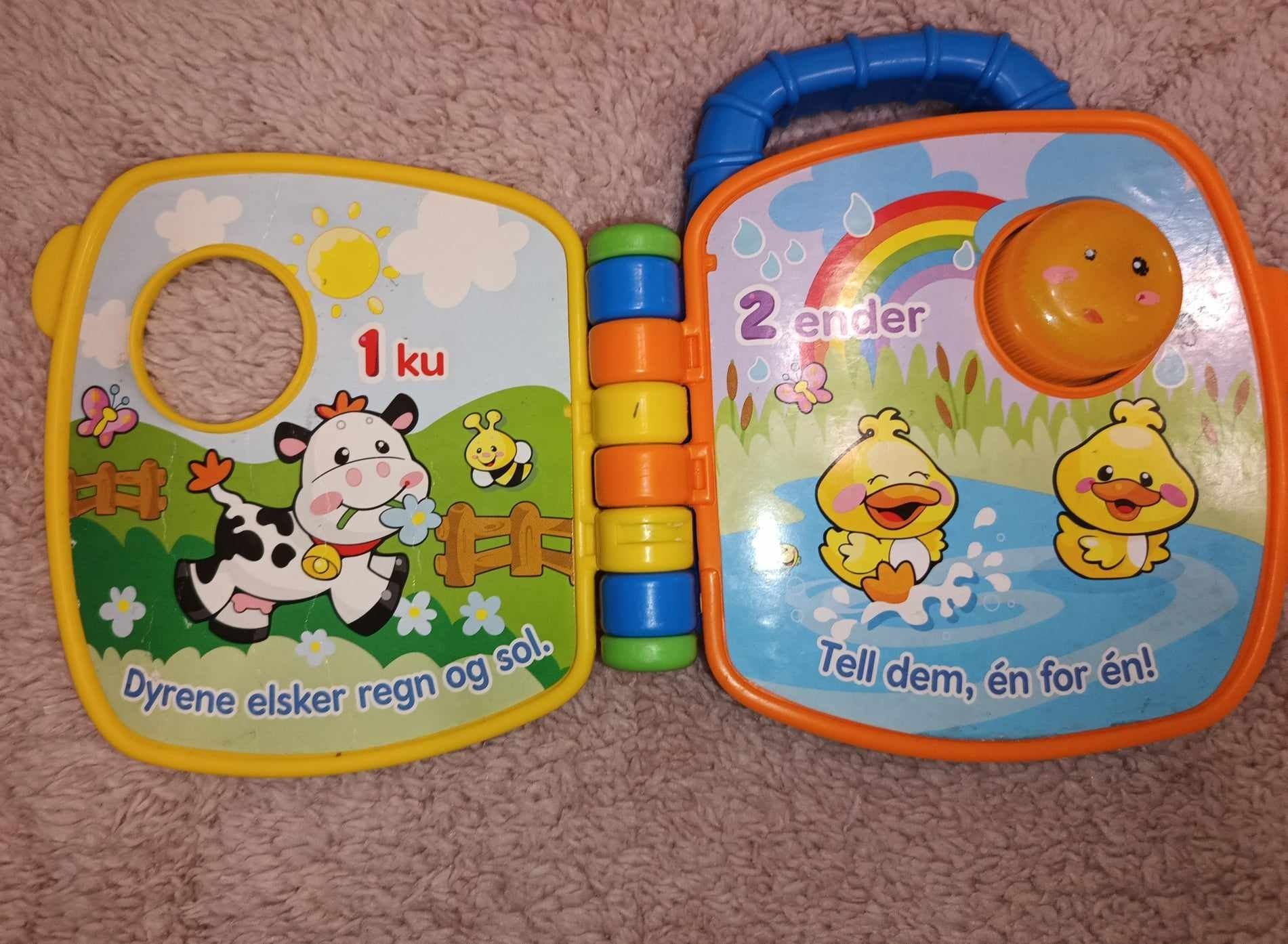 Интерактивна книжка на fisher price + интерактивна книжка на  vtech