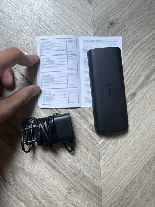 Nokia telefon cu butoane nou cu garantie
