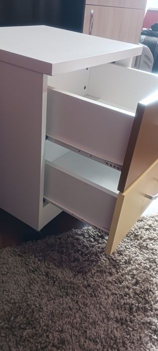 Нощно шкафче с 2 чекмеджета