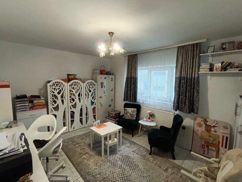 Vanzare casa pentru cabinete și birouri