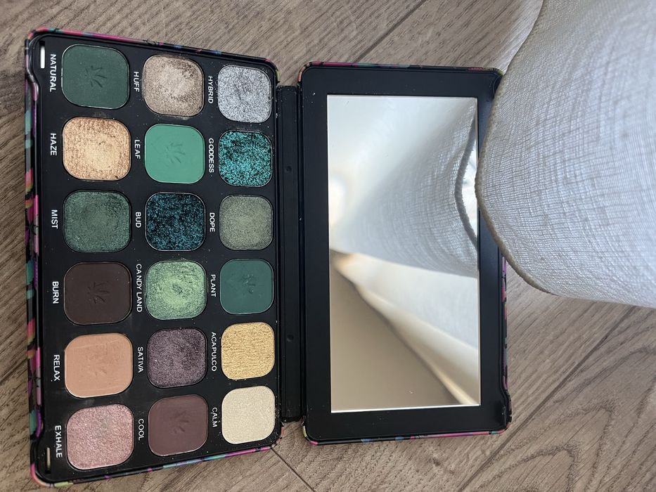 Paleta Revolution