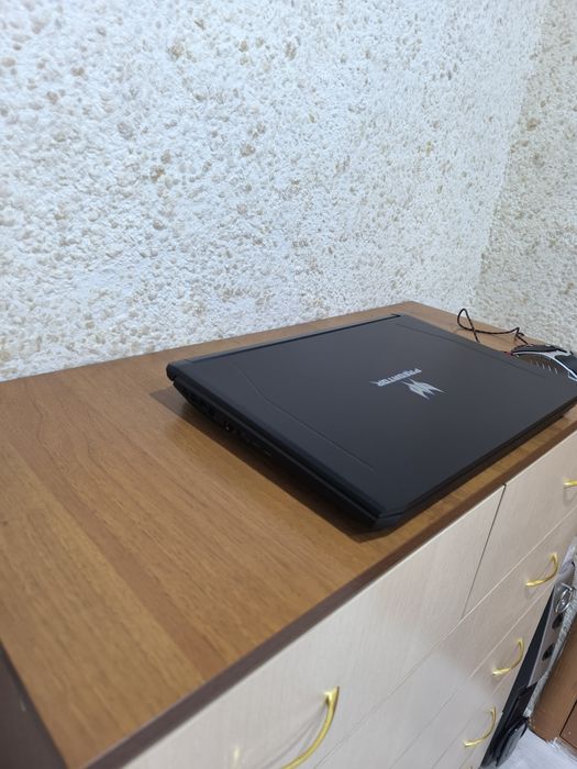 Ноутбук Aser Predator