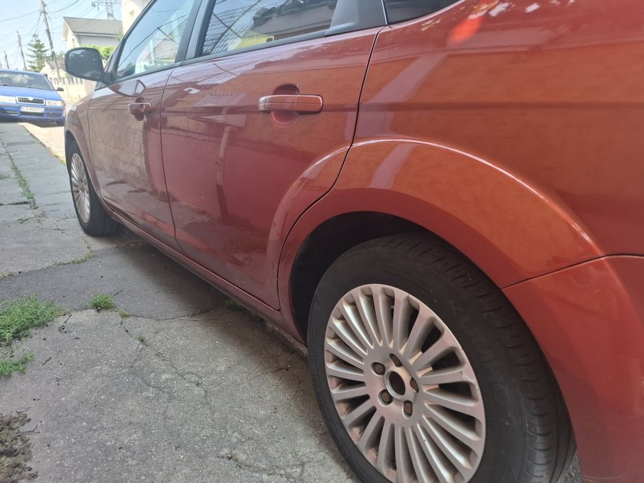 Vând Ford focus 2009