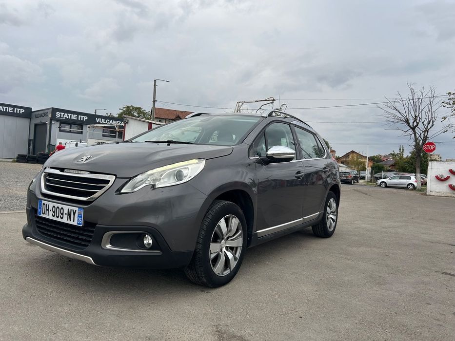 Peugeot 2008 Peugeot 3008 VTI Allure 1,2 benzină  Climatronic