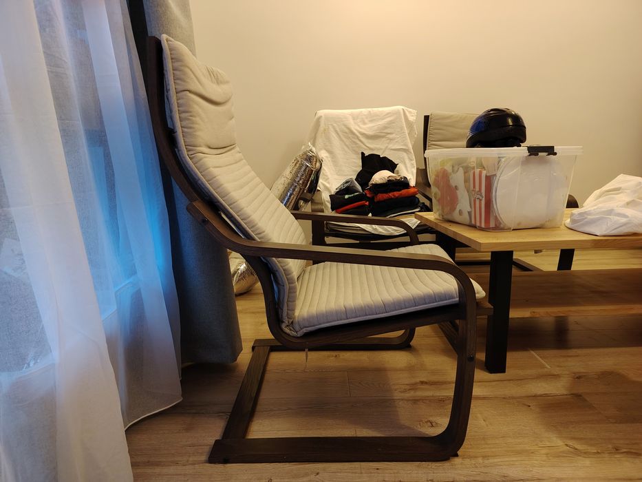 Fotoliu IKEA Poang maro inchis cu huse gri si bej deschis 5 la numar