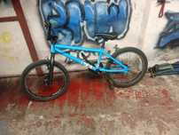 Vand bmx  400 lei negociabil