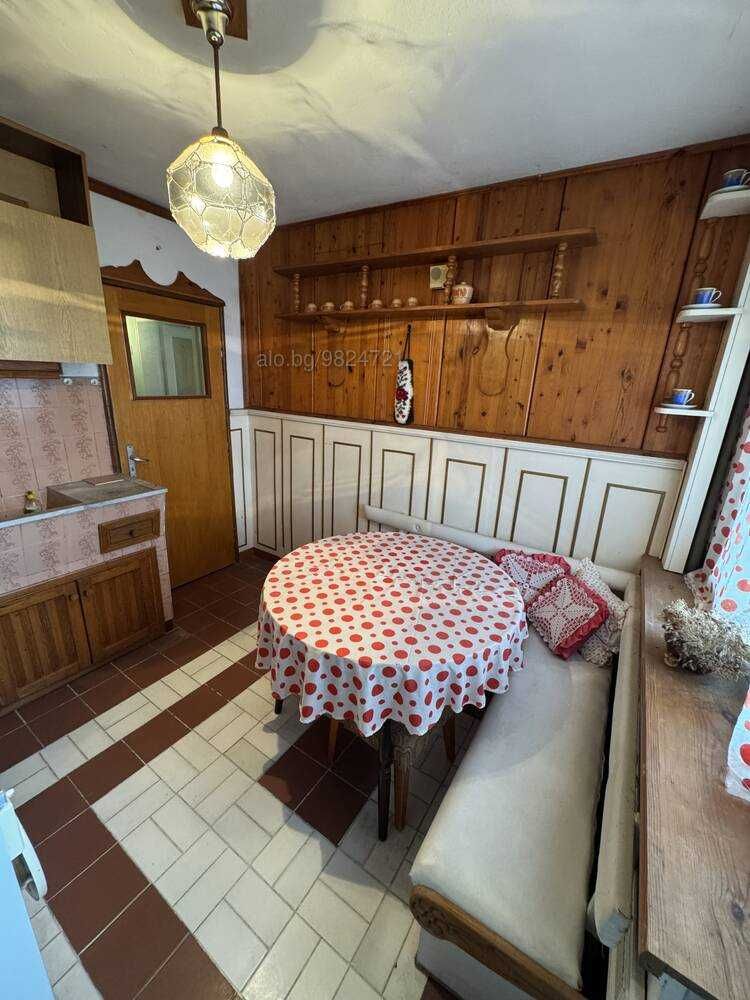 Тристаен на Дружба 1