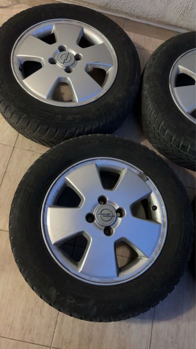 Гуми с джанти 15