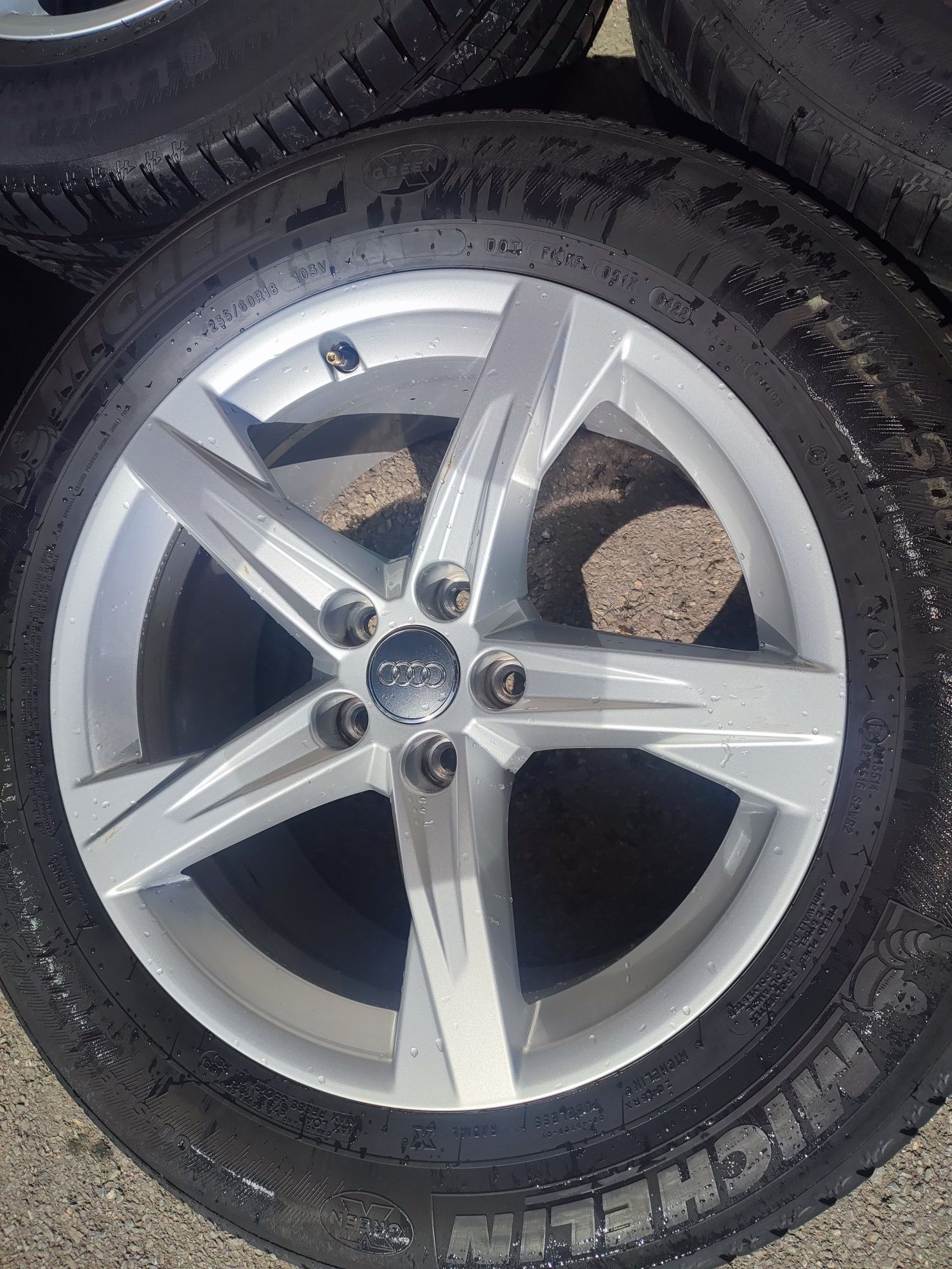 18" оригинални алуминиеви джанти с гуми за Audi Q5.