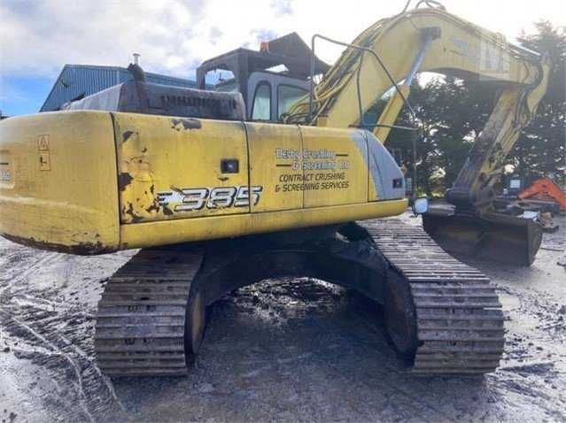 Dezmembrez excavator New Holland E385 - Piese de schimb New Holland