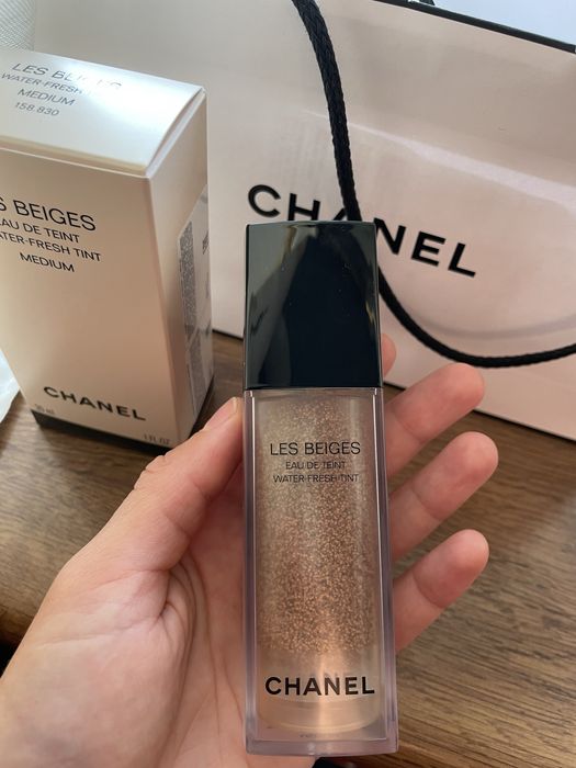 CHANEL les Beiges eau de teint water-fresh tint MEDIUM