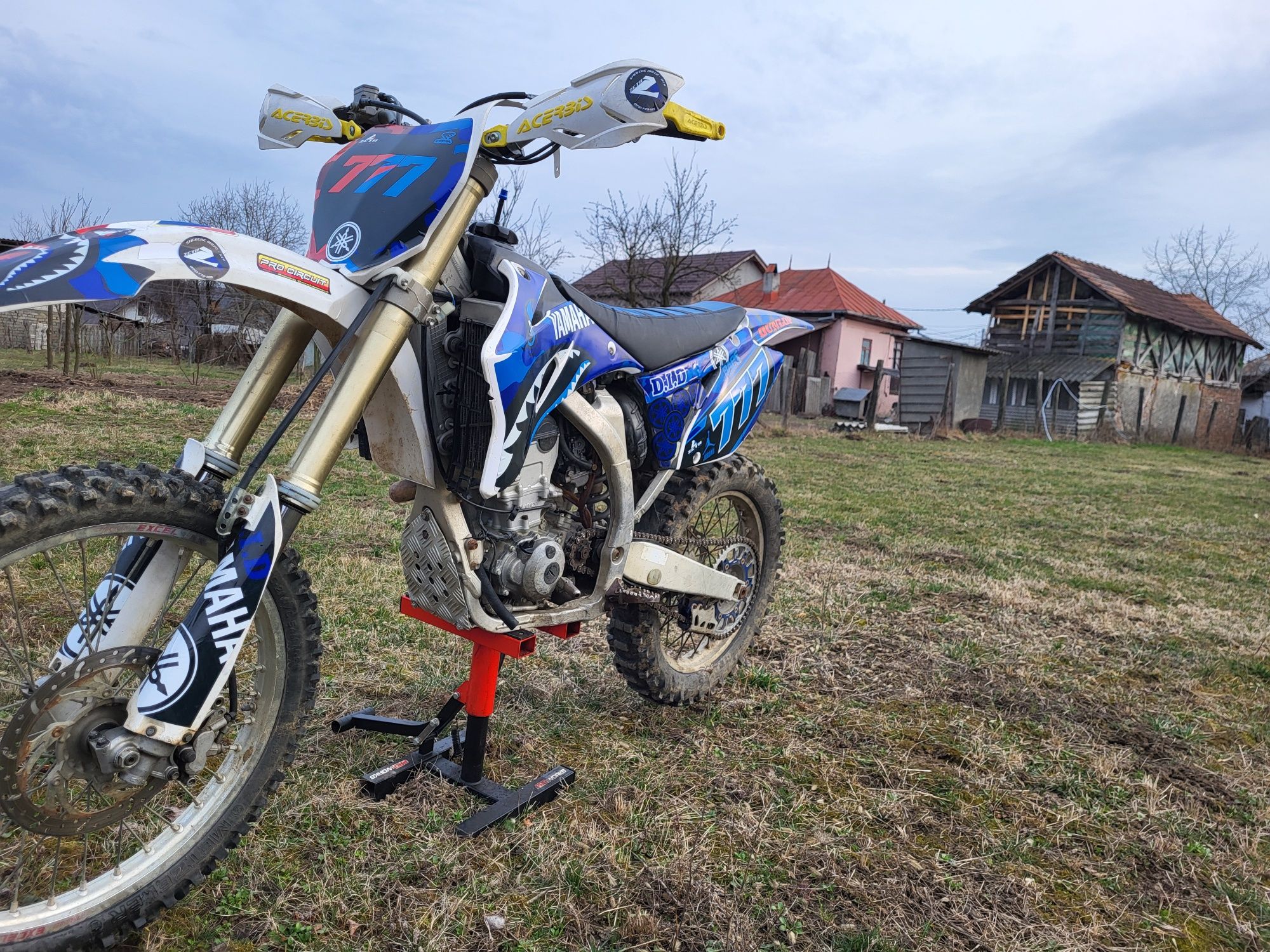 Vând yamaha yzf 250 4t 2010