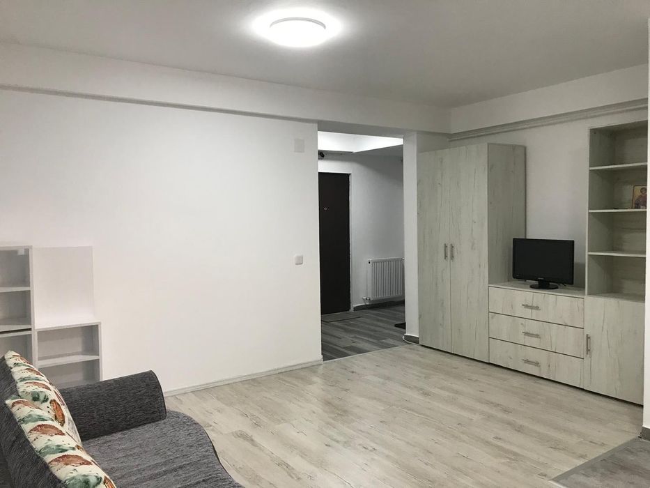 Garsonieră modernă de închiriat - 35 mp - zona Coresi