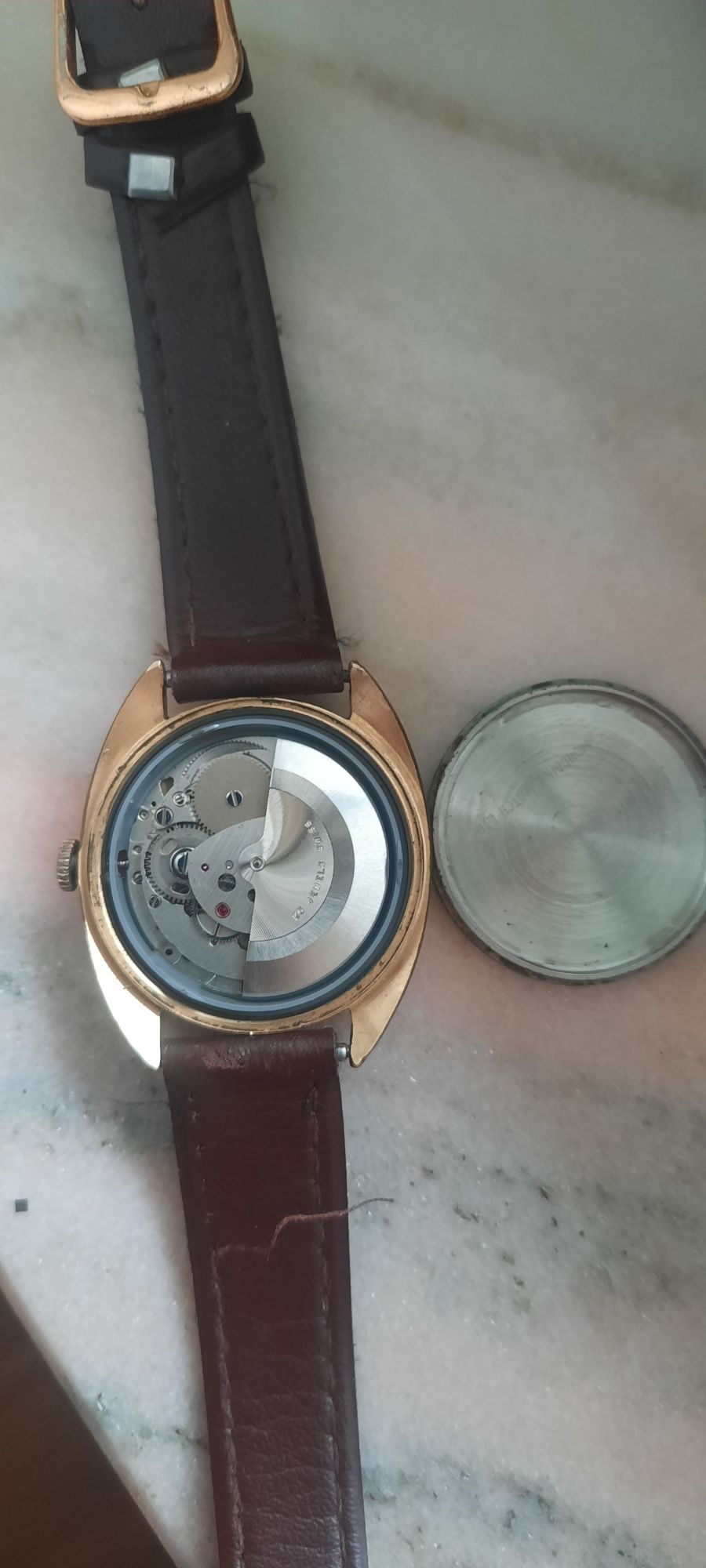 Ceas automatic Mondaine.