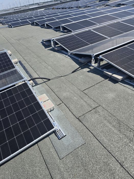 Montăm panouri solare