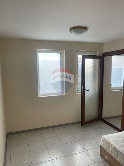 Продава се Двустаен апартамент в Варна, Колхозен пазар - 35 кв.м за 1758 €/кв.м - Снимка #2