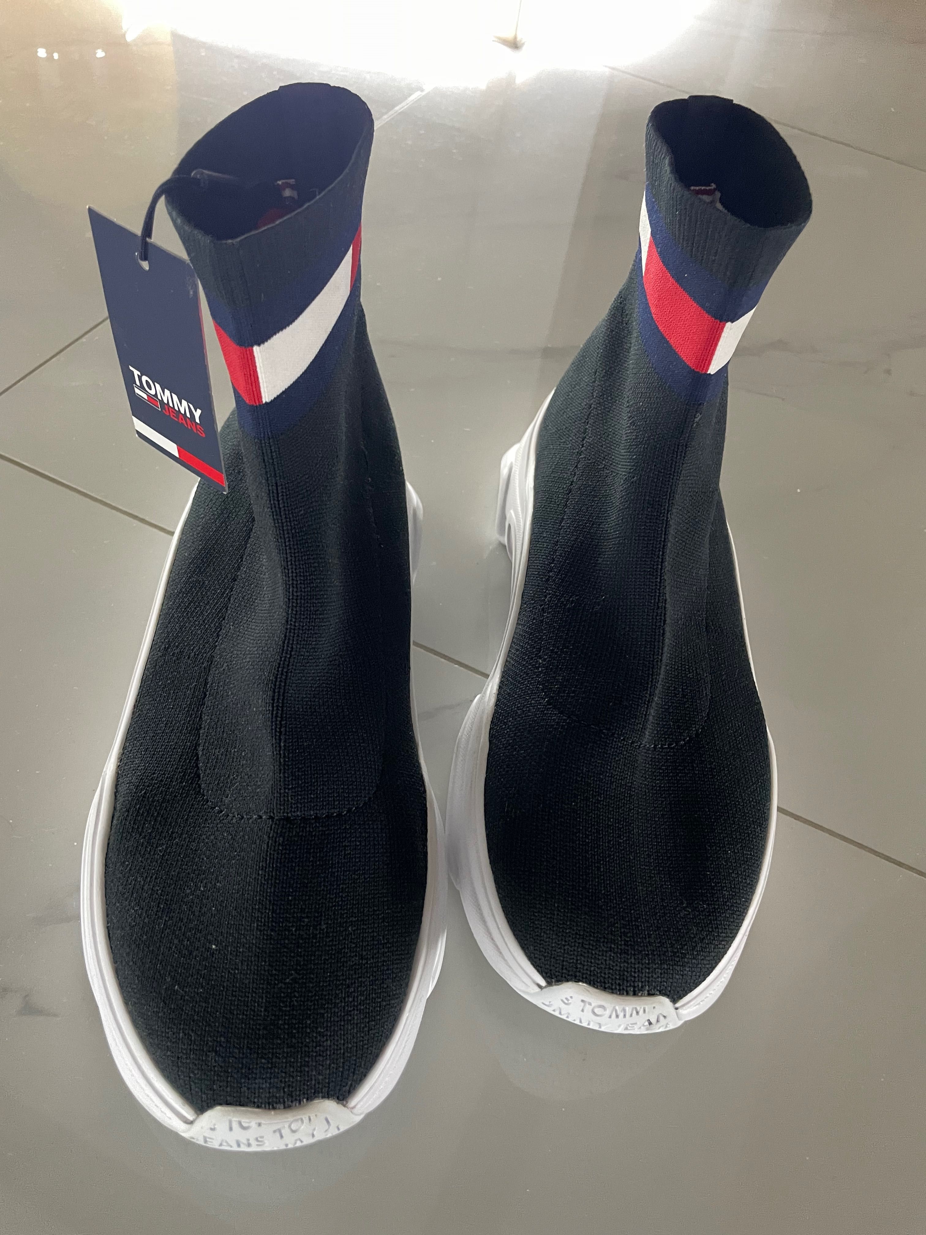 Tommy Hilfiger, сникърси