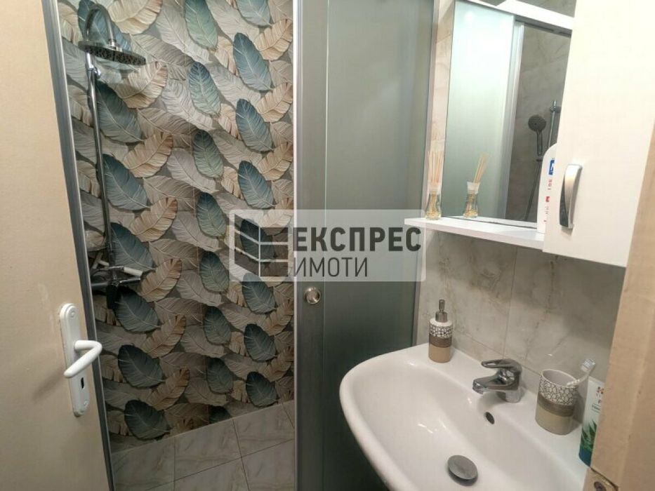 Дава се под наем Тристаен апартамент в Варна, Окръжна болница - 85 кв.м за 700 € - Снимка #11