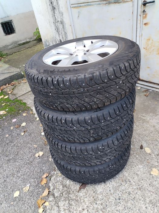 4 Anvelope de iarnă 225 65 R17